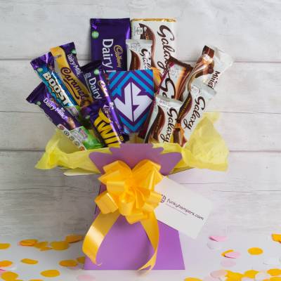 chocolate sticks  Wedding gifts packaging, Chocolate bouquet, Gift bouquet