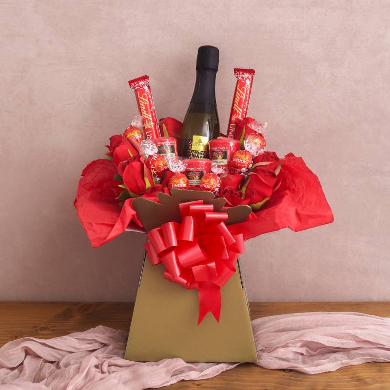 Yankee Candle, Prosecco and Lindor Chocolate Bouquet Yankee Candle, Prosecco and Lindor Chocolate Bouquet