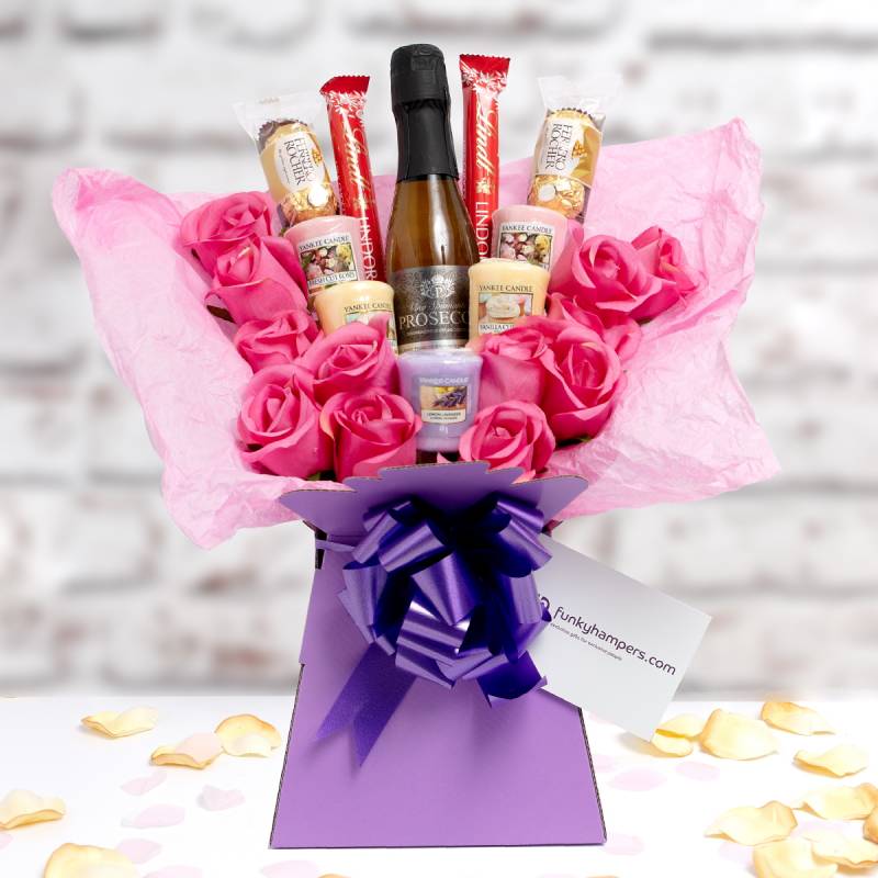 Yankee Candle, Prosecco and Pink Roses Chocolate Bouquet | Funky Hampers